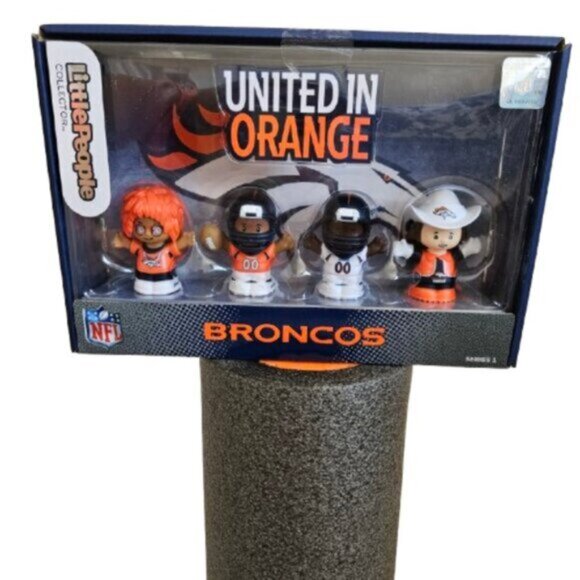 Little People Collector x NFL Denver Broncos Set "United in Orange" - Picture 2 of 6